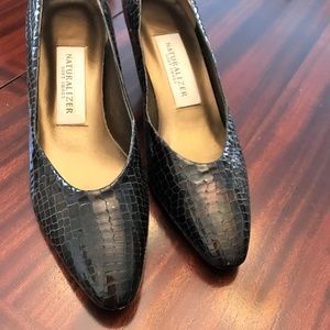 New Naturalizer Soft Shoes Brown Pumps  Size 9